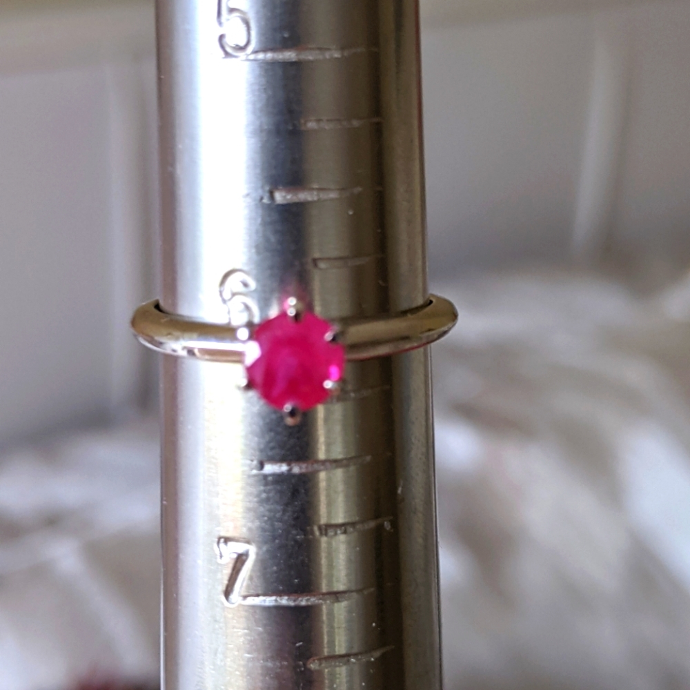 ♥️14K WHITE GOLD RUBY SOLITAIRE ENGAGEMENT RING - Picture 11 of 12